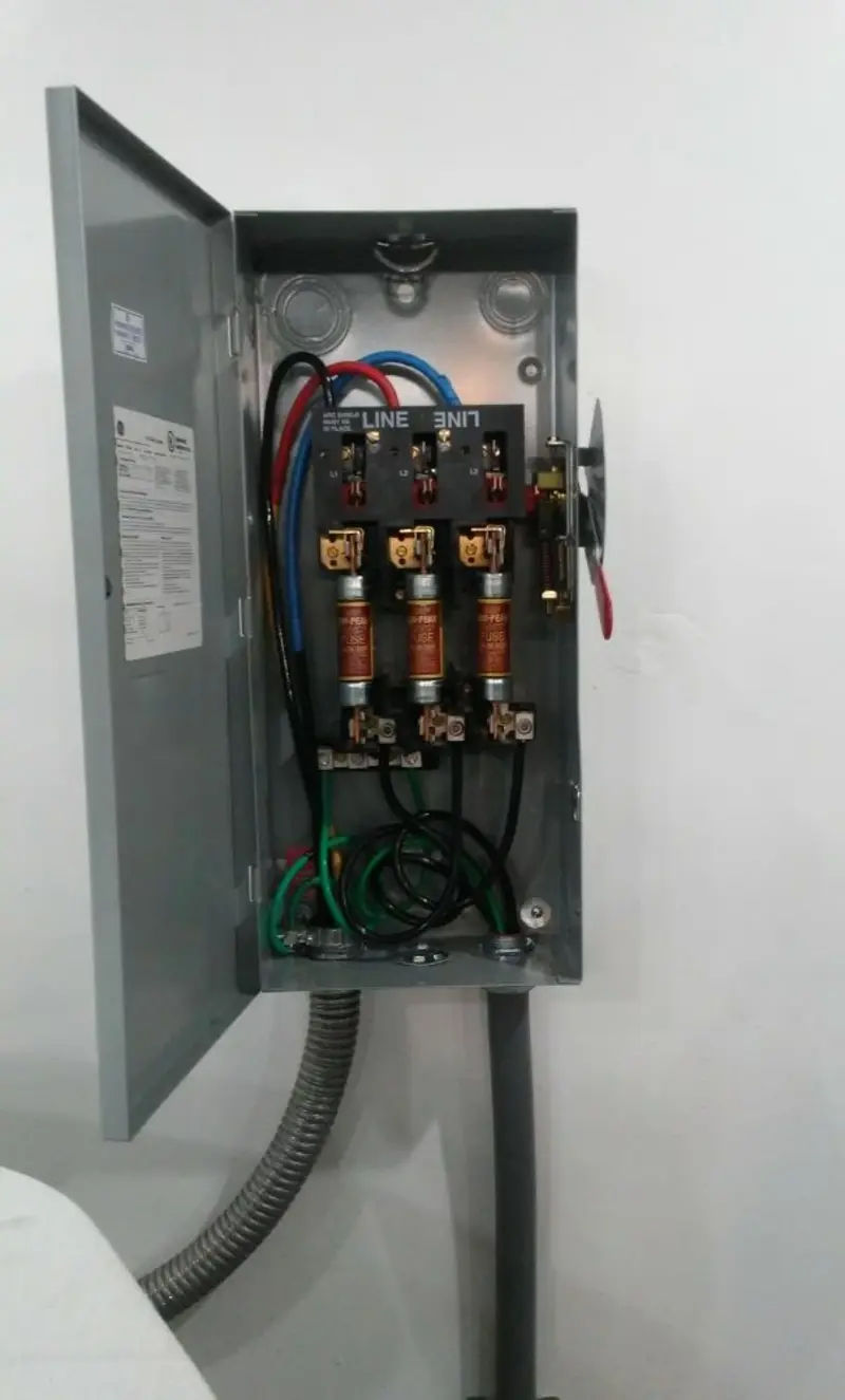 Three-phase disconnect switch installed for Electrical Wiring & Rewiring in Mountain Home